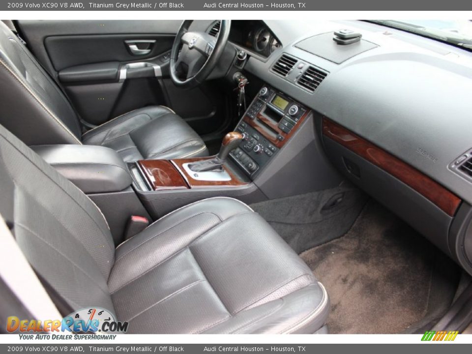 2009 Volvo XC90 V8 AWD Titanium Grey Metallic / Off Black Photo #34