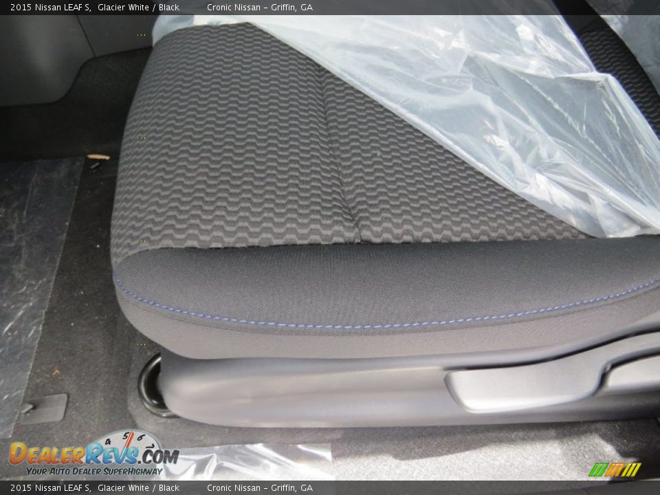 2015 Nissan LEAF S Glacier White / Black Photo #9