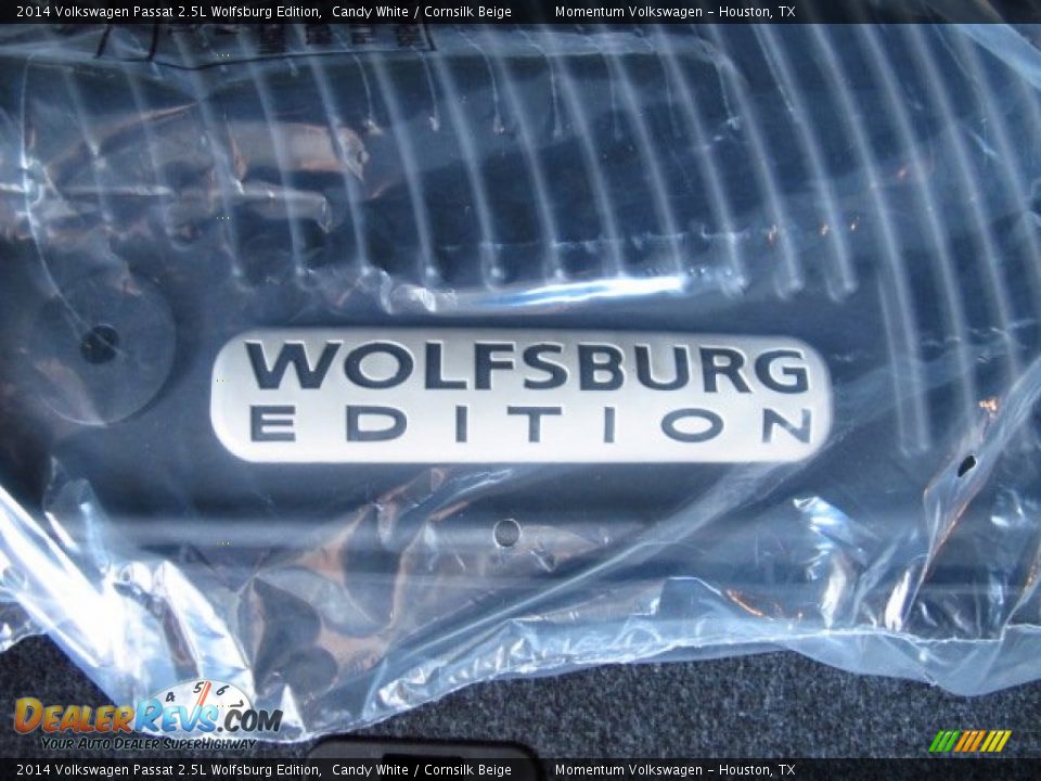 2014 Volkswagen Passat 2.5L Wolfsburg Edition Candy White / Cornsilk Beige Photo #10