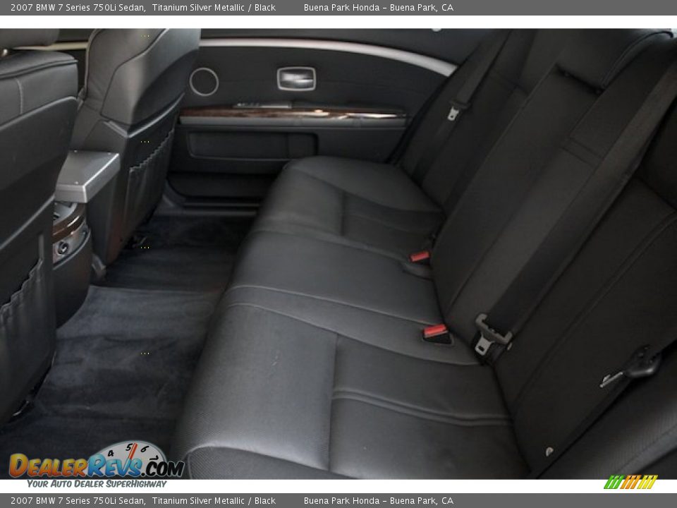 2007 BMW 7 Series 750Li Sedan Titanium Silver Metallic / Black Photo #4