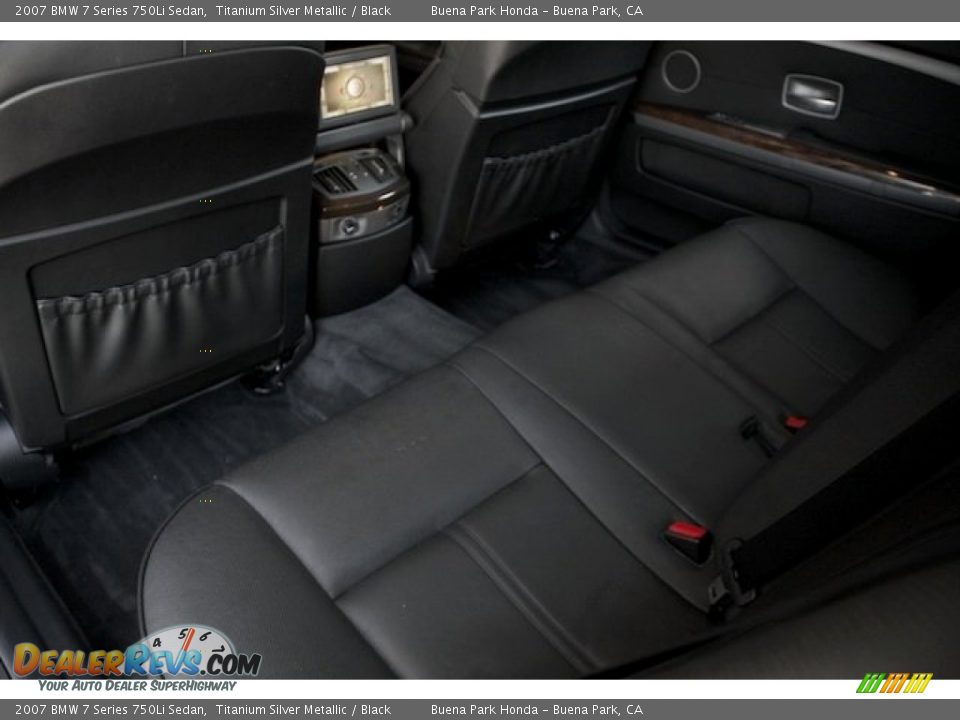 2007 BMW 7 Series 750Li Sedan Titanium Silver Metallic / Black Photo #16