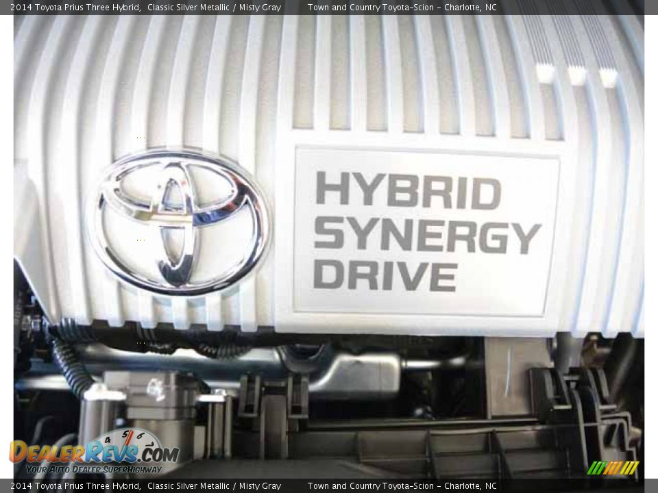 2014 Toyota Prius Three Hybrid Classic Silver Metallic / Misty Gray Photo #35