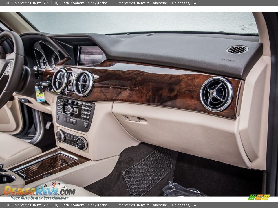 Dashboard of 2015 Mercedes-Benz GLK 350 Photo #8