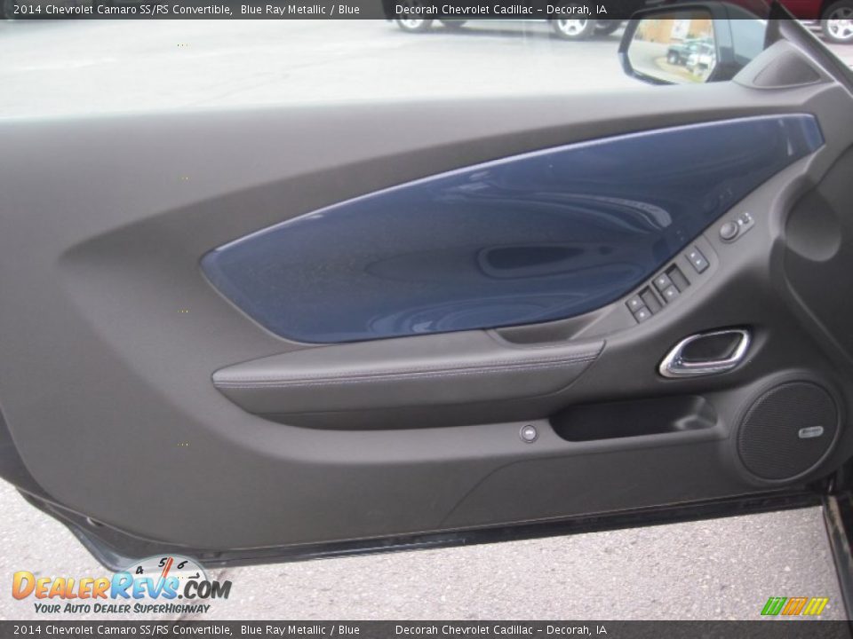 Door Panel of 2014 Chevrolet Camaro SS/RS Convertible Photo #9