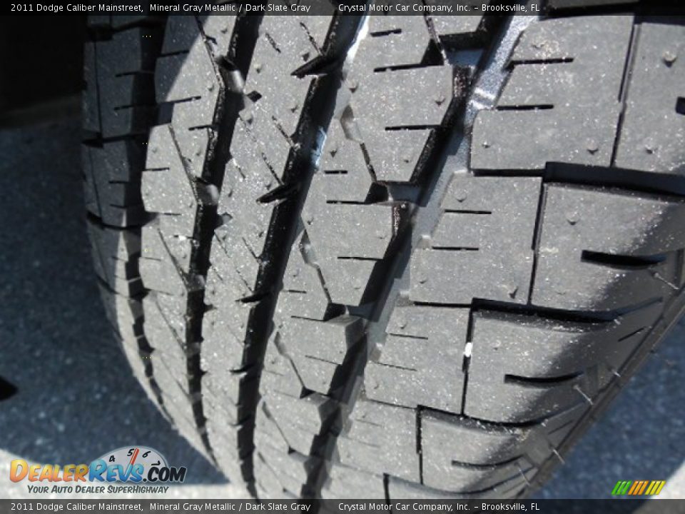 2011 Dodge Caliber Mainstreet Mineral Gray Metallic / Dark Slate Gray Photo #16