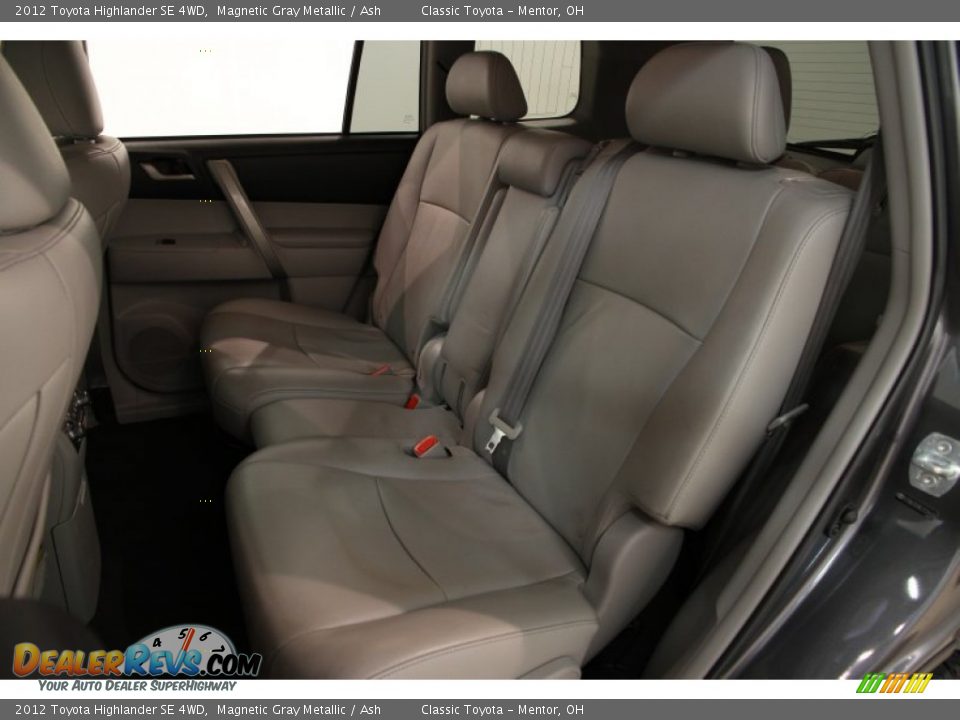 2012 Toyota Highlander SE 4WD Magnetic Gray Metallic / Ash Photo #15
