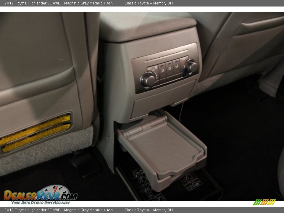 2012 Toyota Highlander SE 4WD Magnetic Gray Metallic / Ash Photo #17