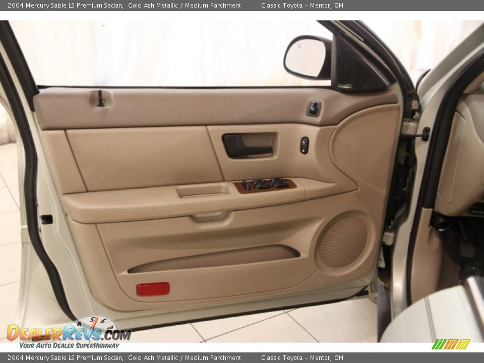 Door Panel of 2004 Mercury Sable LS Premium Sedan Photo #5