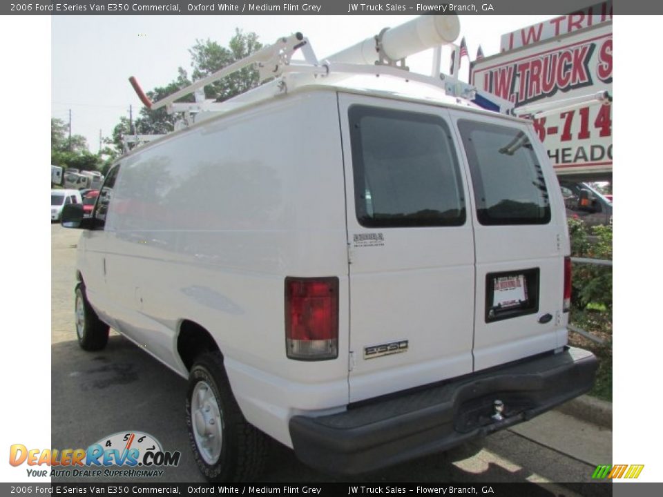 2006 Ford E Series Van E350 Commercial Oxford White / Medium Flint Grey Photo #4