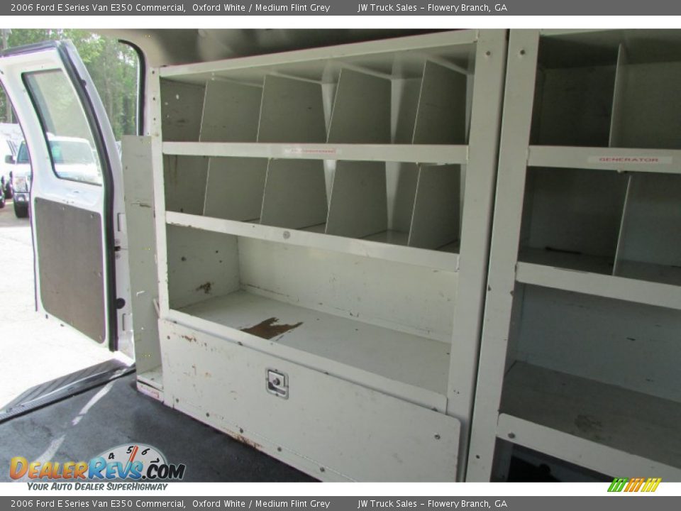 2006 Ford E Series Van E350 Commercial Oxford White / Medium Flint Grey Photo #17