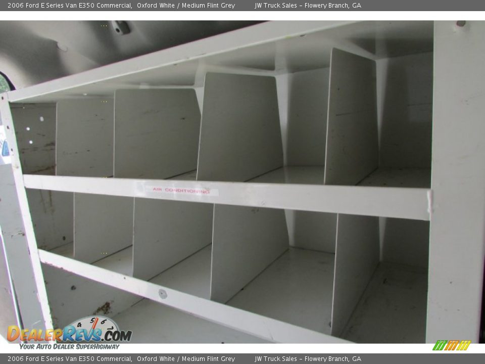 2006 Ford E Series Van E350 Commercial Oxford White / Medium Flint Grey Photo #18
