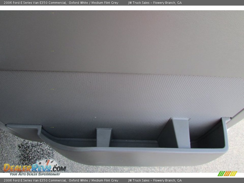 2006 Ford E Series Van E350 Commercial Oxford White / Medium Flint Grey Photo #33