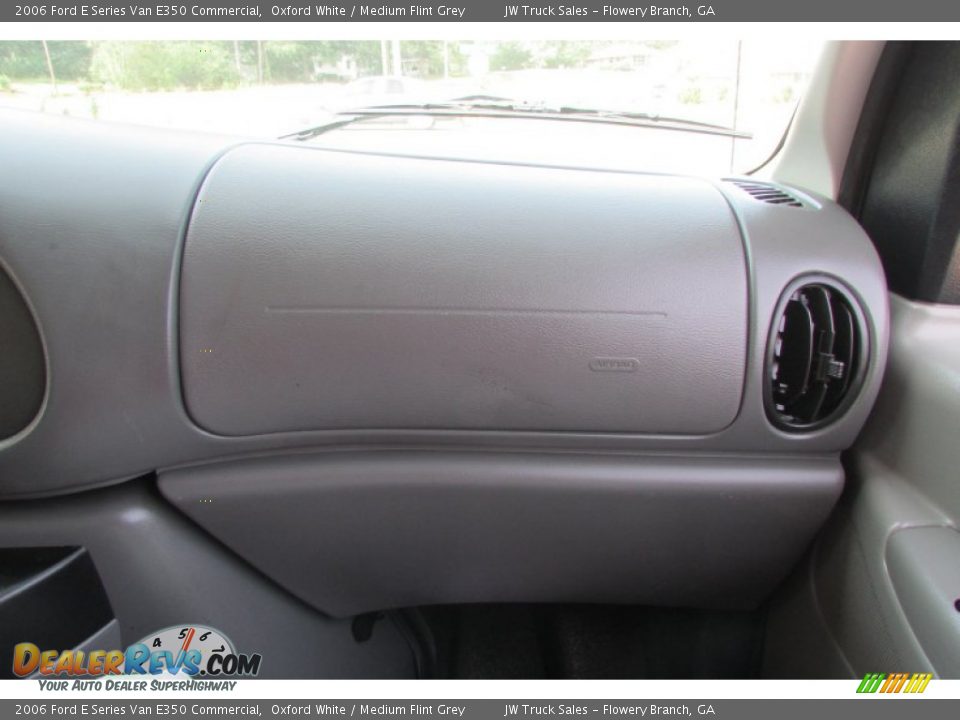 2006 Ford E Series Van E350 Commercial Oxford White / Medium Flint Grey Photo #36