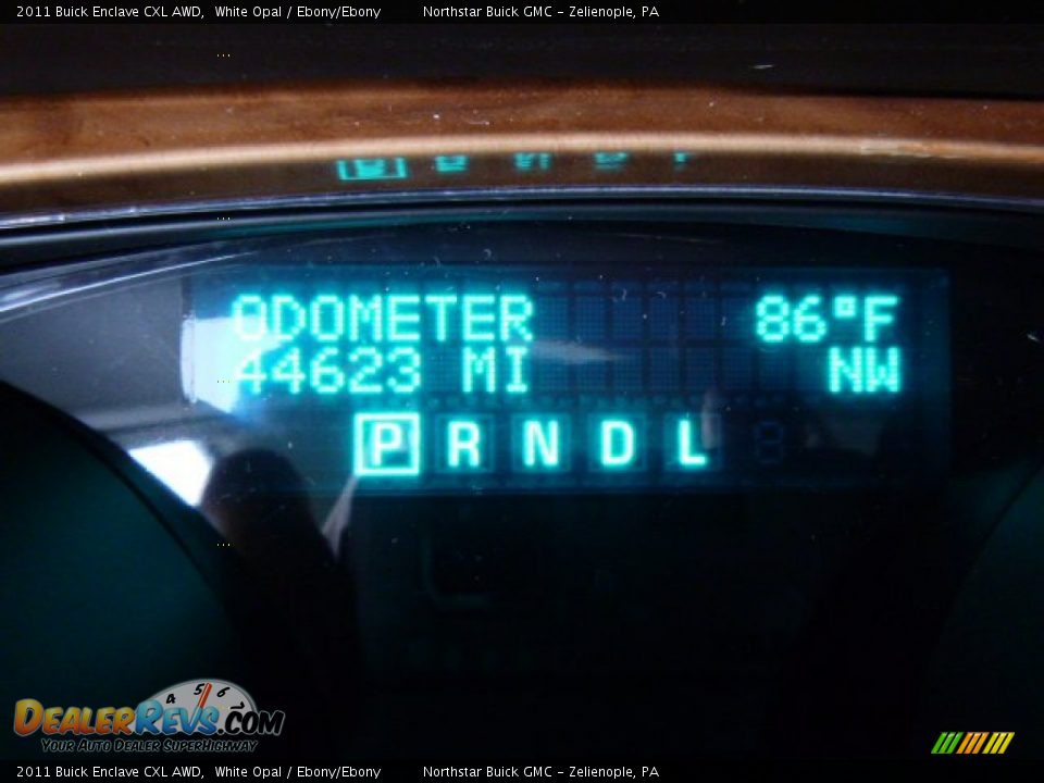 2011 Buick Enclave CXL AWD White Opal / Ebony/Ebony Photo #19