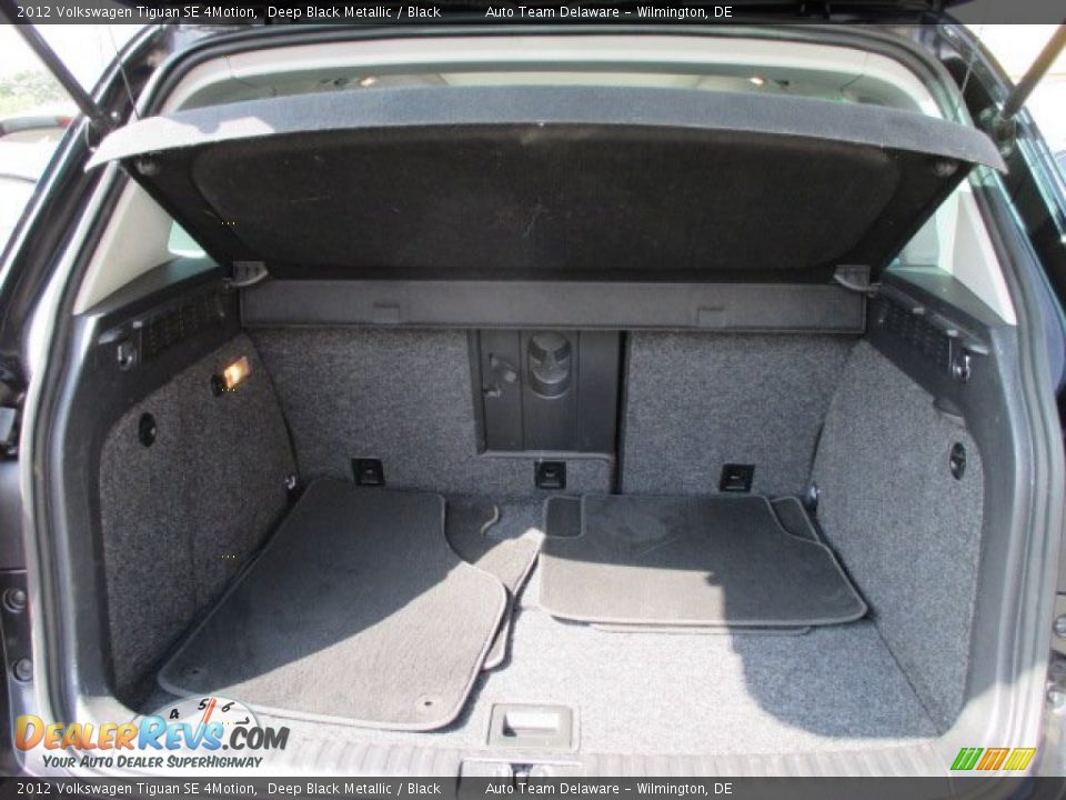 2012 Volkswagen Tiguan SE 4Motion Deep Black Metallic / Black Photo #21