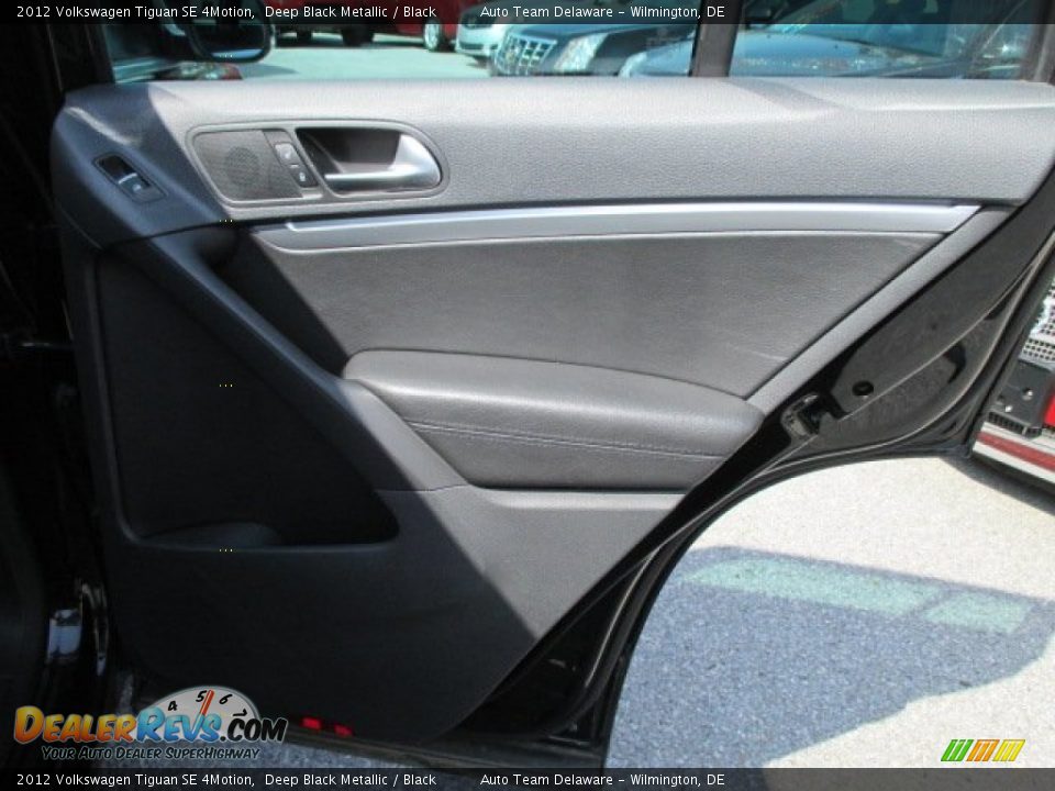 2012 Volkswagen Tiguan SE 4Motion Deep Black Metallic / Black Photo #25