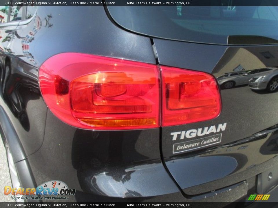 2012 Volkswagen Tiguan SE 4Motion Deep Black Metallic / Black Photo #30