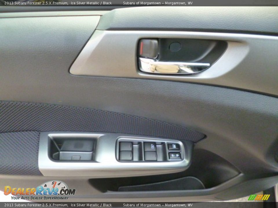 2013 Subaru Forester 2.5 X Premium Ice Silver Metallic / Black Photo #17