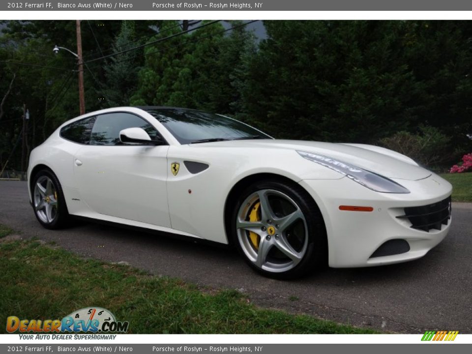 Front 3/4 View of 2012 Ferrari FF  Photo #8