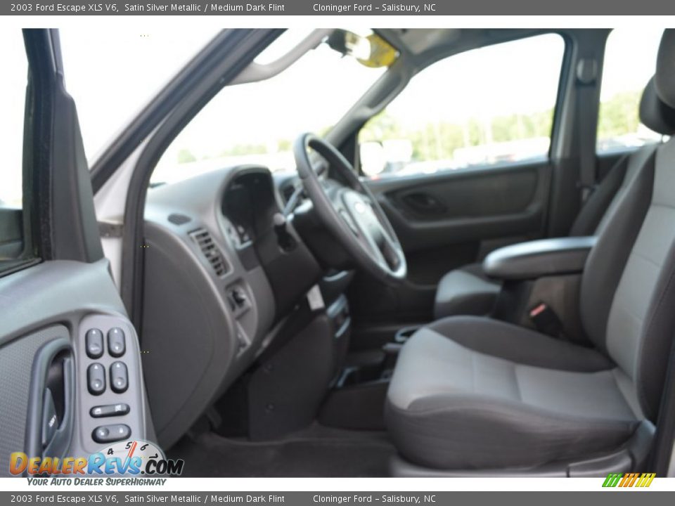 2003 Ford Escape XLS V6 Satin Silver Metallic / Medium Dark Flint Photo #9