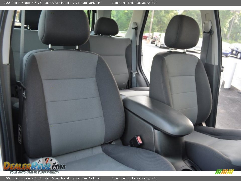 2003 Ford Escape XLS V6 Satin Silver Metallic / Medium Dark Flint Photo #16