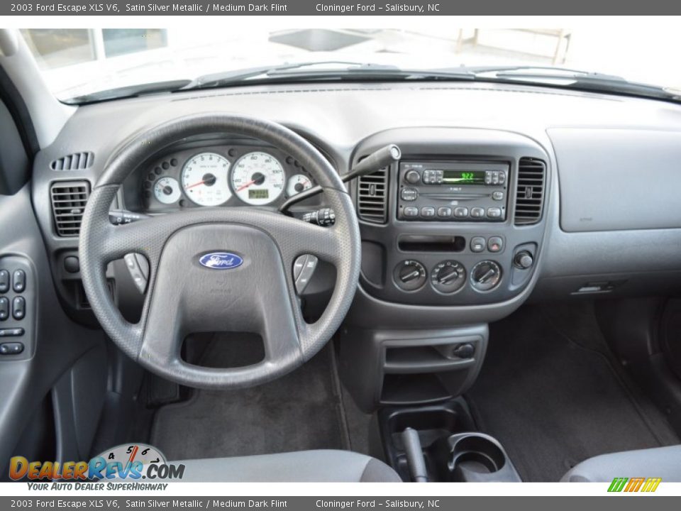 2003 Ford Escape XLS V6 Satin Silver Metallic / Medium Dark Flint Photo #18
