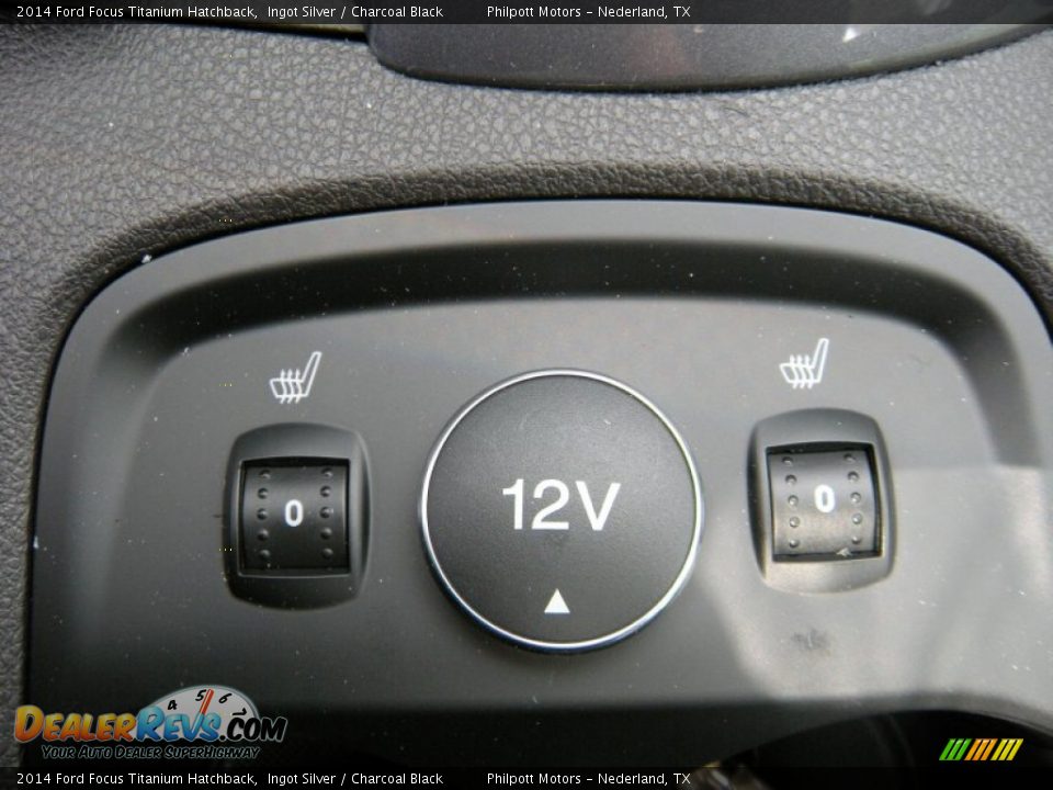 2014 Ford Focus Titanium Hatchback Ingot Silver / Charcoal Black Photo #31