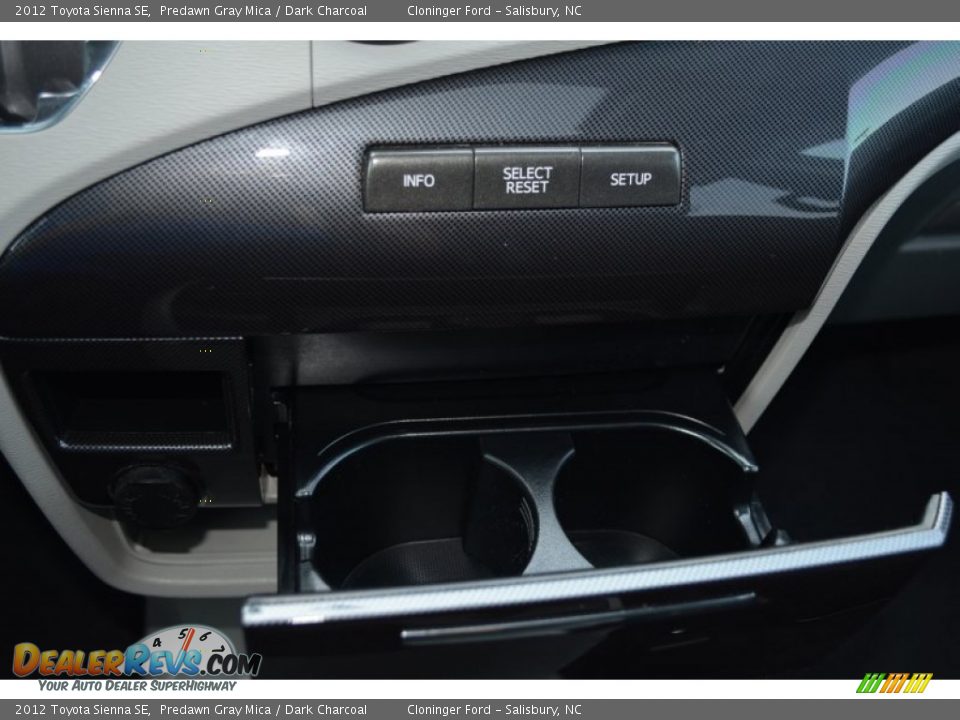 2012 Toyota Sienna SE Predawn Gray Mica / Dark Charcoal Photo #27