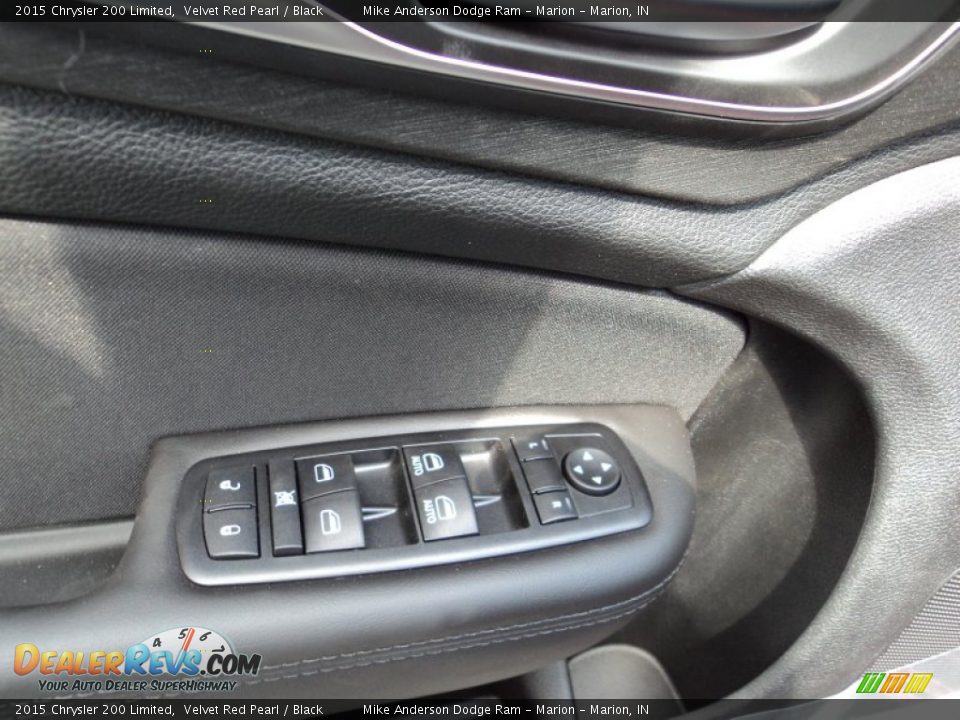 2015 Chrysler 200 Limited Velvet Red Pearl / Black Photo #11