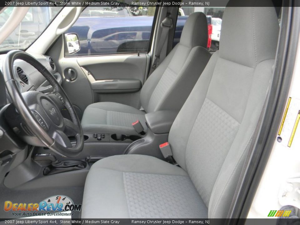 2007 Jeep Liberty Sport 4x4 Stone White / Medium Slate Gray Photo #12