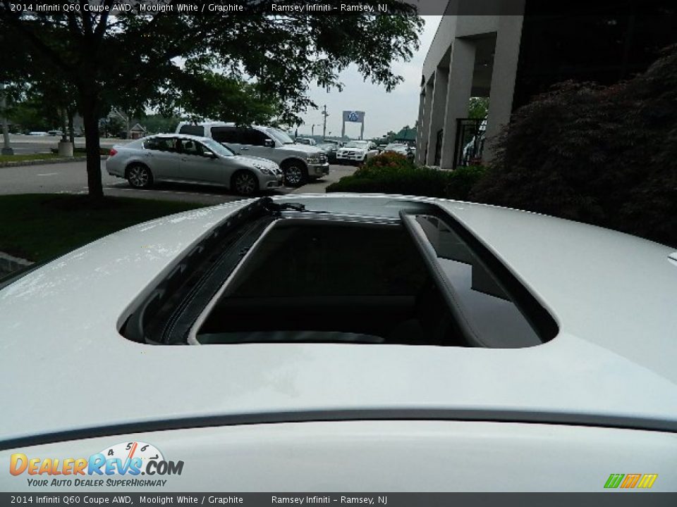 2014 Infiniti Q60 Coupe AWD Moolight White / Graphite Photo #21