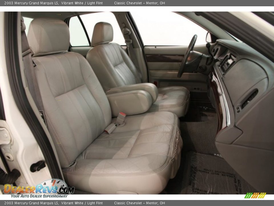 2003 Mercury Grand Marquis LS Vibrant White / Light Flint Photo #9