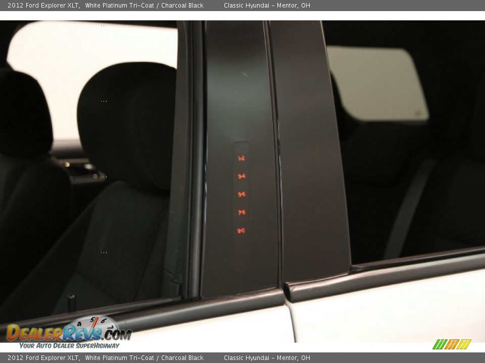 2012 Ford Explorer XLT White Platinum Tri-Coat / Charcoal Black Photo #2