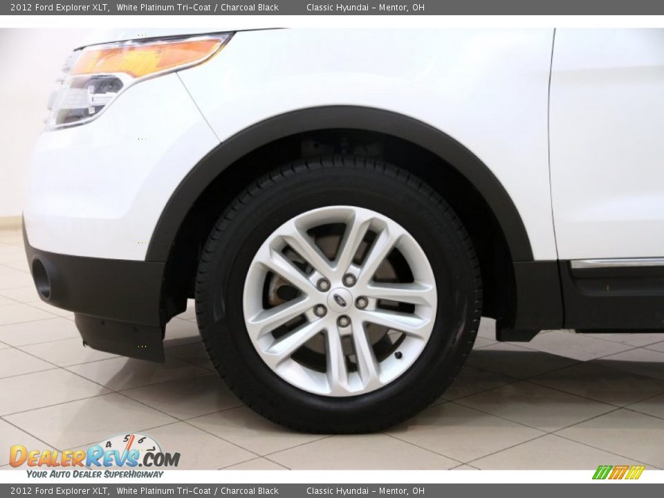 2012 Ford Explorer XLT White Platinum Tri-Coat / Charcoal Black Photo #32