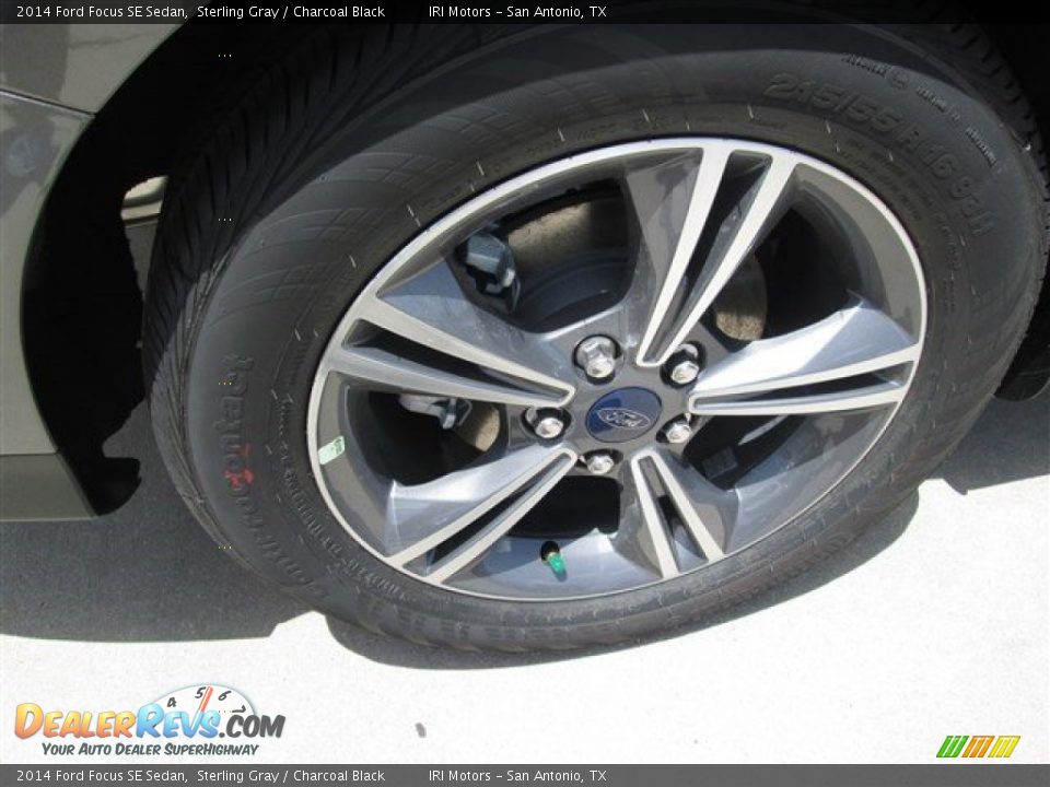 2014 Ford Focus SE Sedan Sterling Gray / Charcoal Black Photo #7