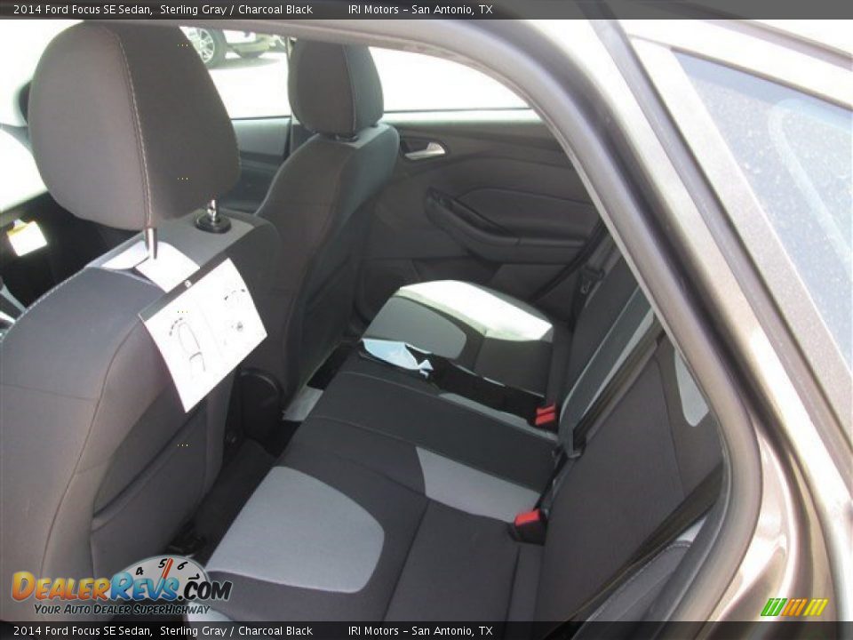 2014 Ford Focus SE Sedan Sterling Gray / Charcoal Black Photo #8