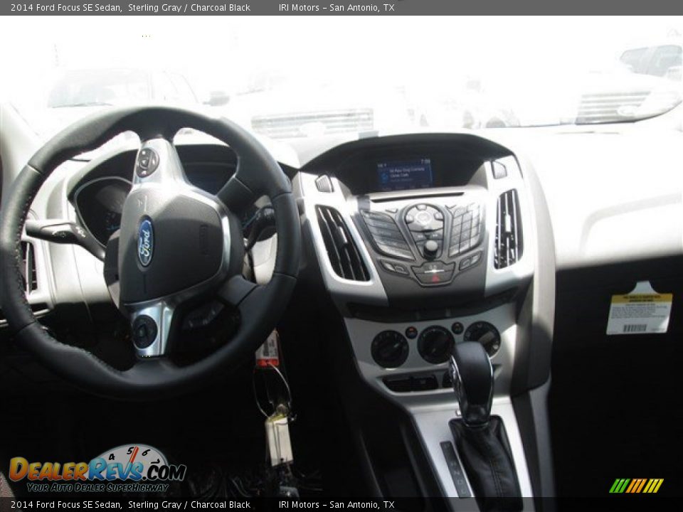2014 Ford Focus SE Sedan Sterling Gray / Charcoal Black Photo #9