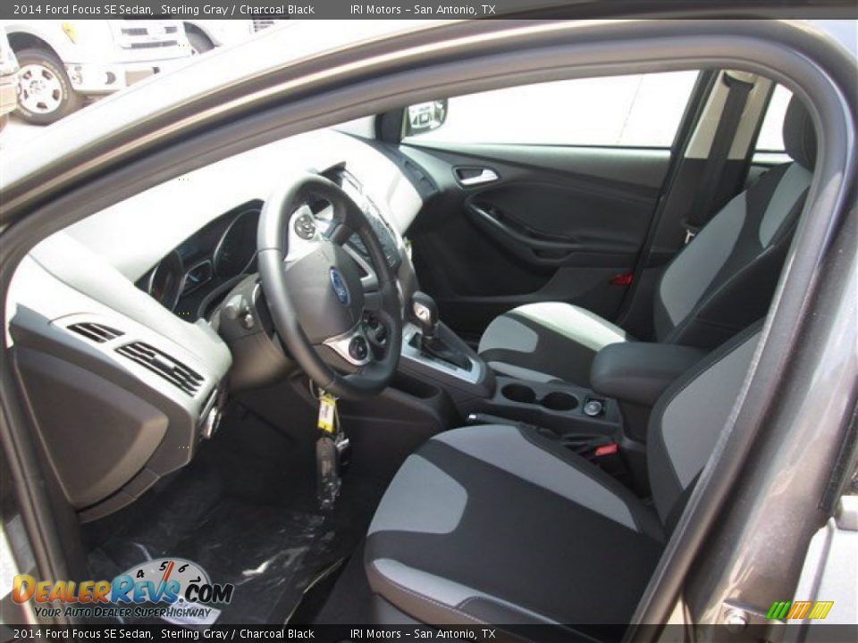 2014 Ford Focus SE Sedan Sterling Gray / Charcoal Black Photo #10