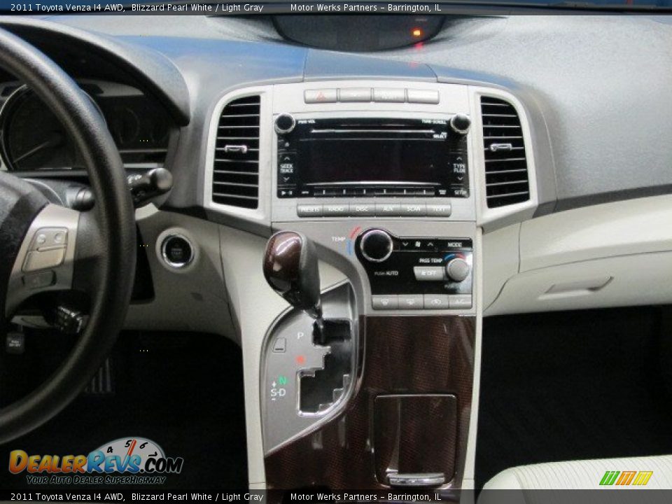2011 Toyota Venza I4 AWD Blizzard Pearl White / Light Gray Photo #27