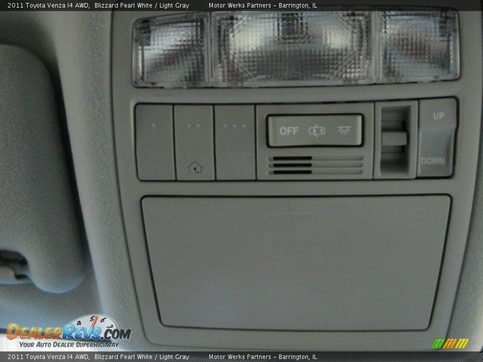 2011 Toyota Venza I4 AWD Blizzard Pearl White / Light Gray Photo #30