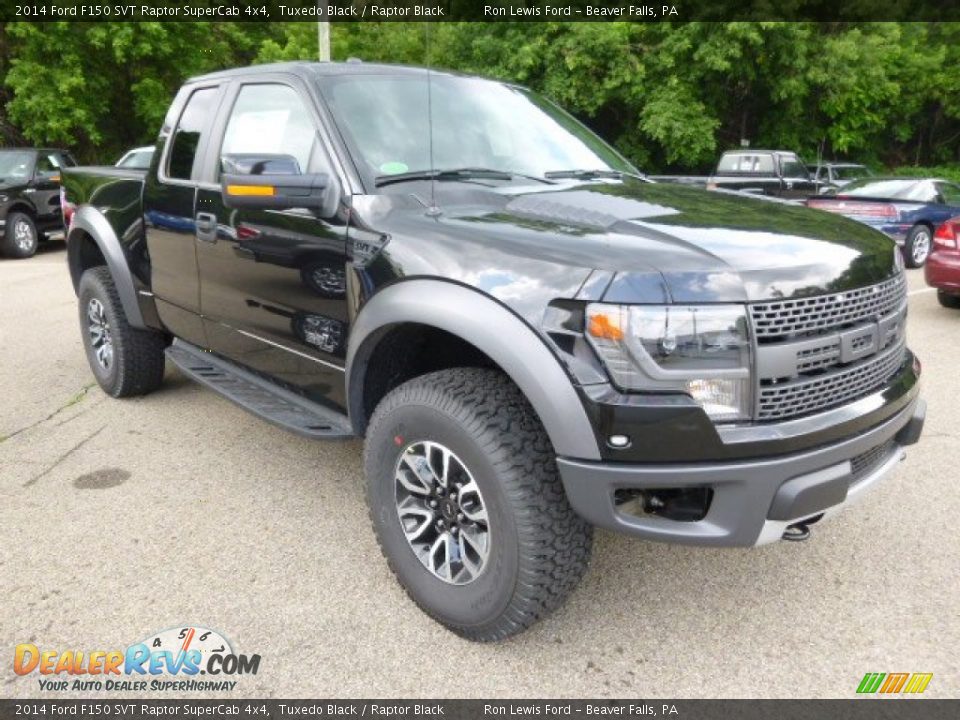 Front 3/4 View of 2014 Ford F150 SVT Raptor SuperCab 4x4 Photo #2
