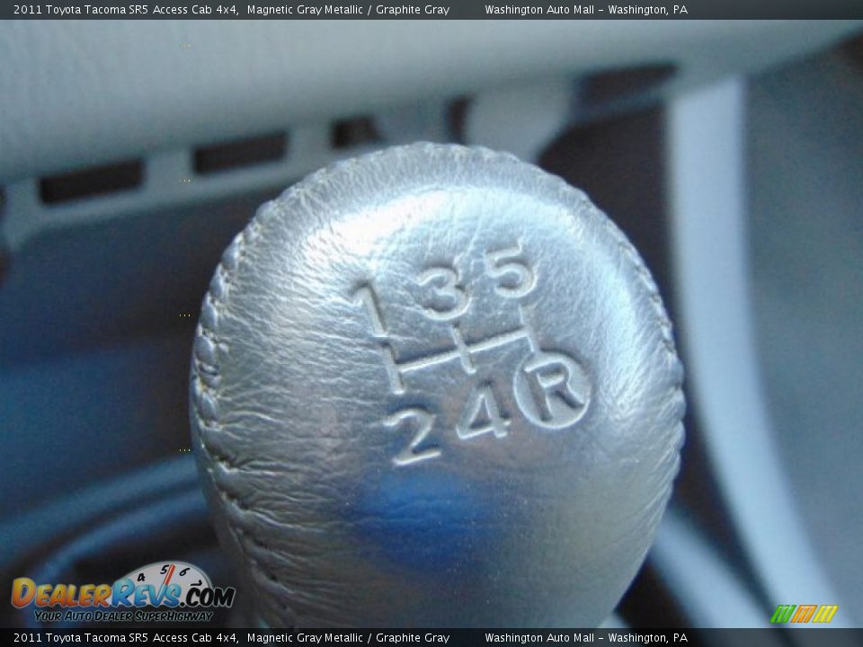 2011 Toyota Tacoma SR5 Access Cab 4x4 Magnetic Gray Metallic / Graphite Gray Photo #16