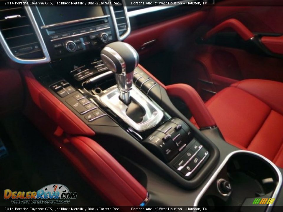2014 Porsche Cayenne GTS Shifter Photo #16