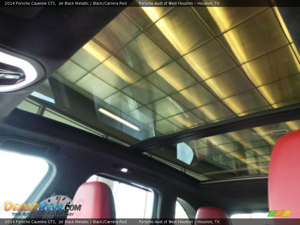 Sunroof of 2014 Porsche Cayenne GTS Photo #17