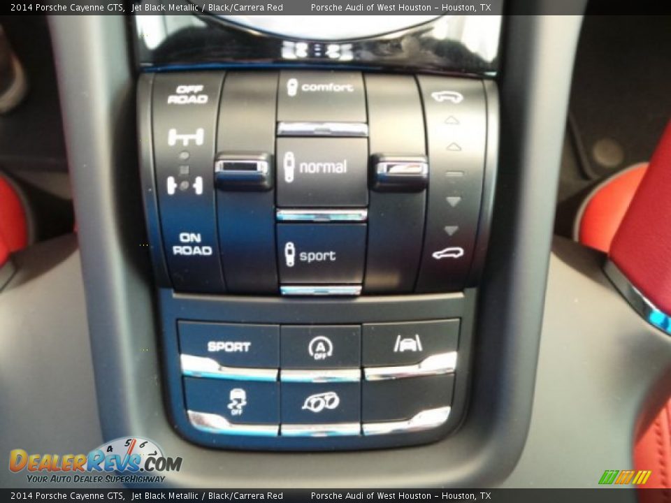 Controls of 2014 Porsche Cayenne GTS Photo #23