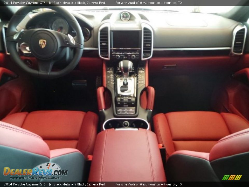 Dashboard of 2014 Porsche Cayenne GTS Photo #29