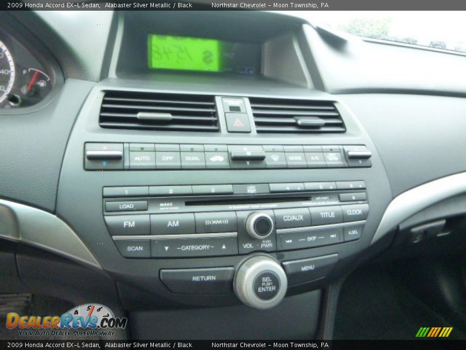 2009 Honda Accord EX-L Sedan Alabaster Silver Metallic / Black Photo #18