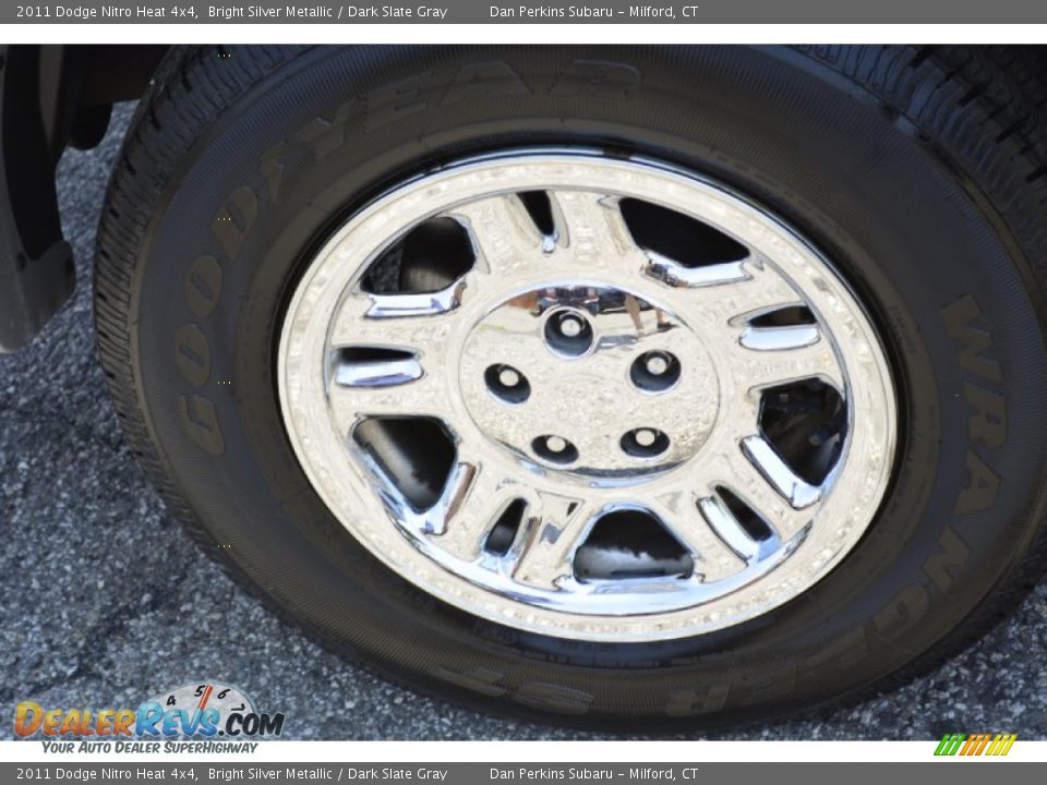 2011 Dodge Nitro Heat 4x4 Bright Silver Metallic / Dark Slate Gray Photo #23