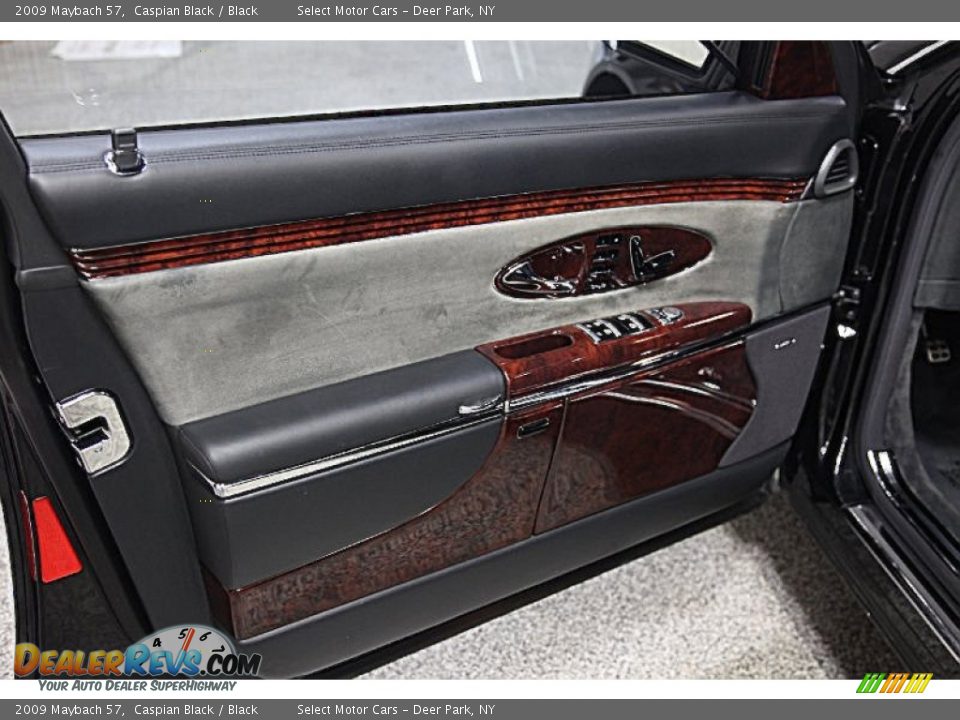 Door Panel of 2009 Maybach 57  Photo #7