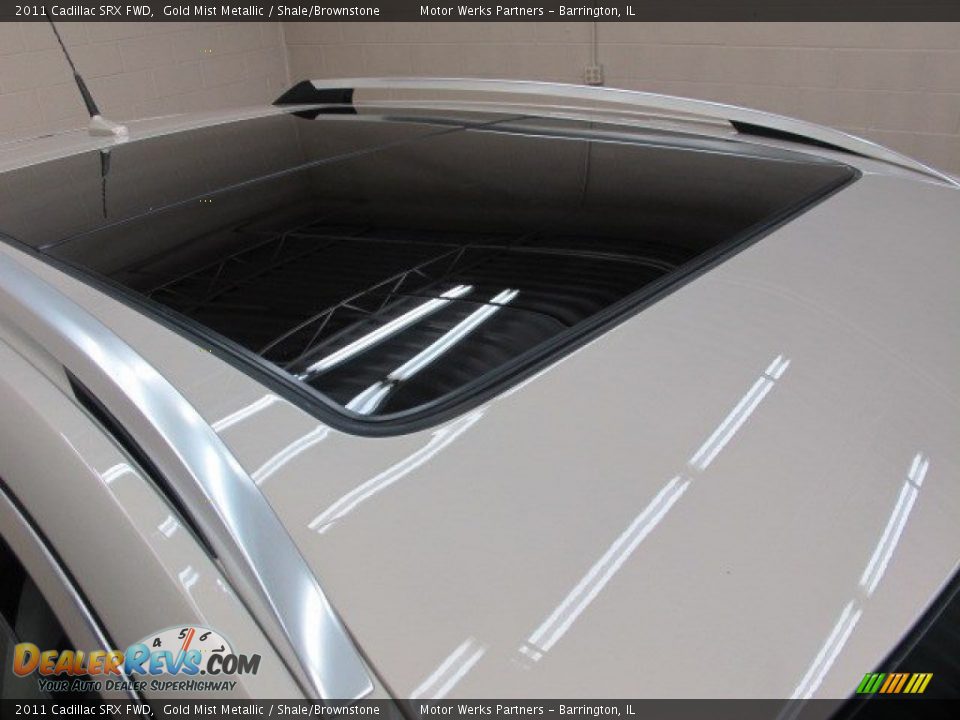 2011 Cadillac SRX FWD Gold Mist Metallic / Shale/Brownstone Photo #12